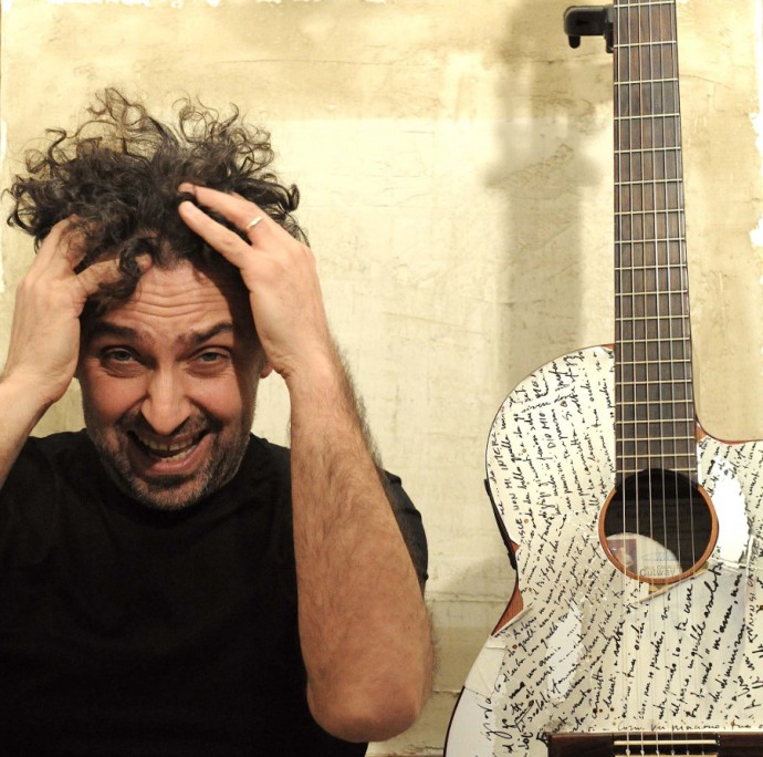 Fabrizio Consoli al FOlk Club presenta ‘10’, il suo nuovo album 